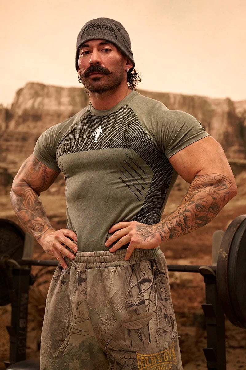 Camisetas de compresión Gold's Iron Legacy